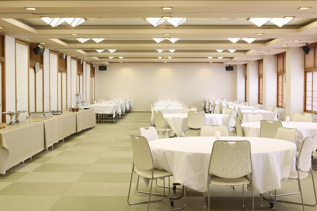 Hotel Sankeien Sapporo Exterior foto
