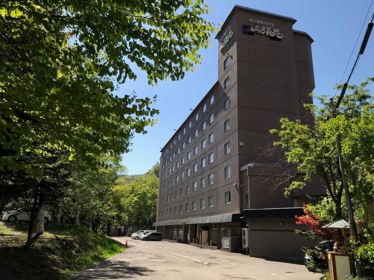 Hotel Sankeien Sapporo Exterior foto